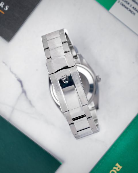 Rolex Oyster Perpetual Date 115234